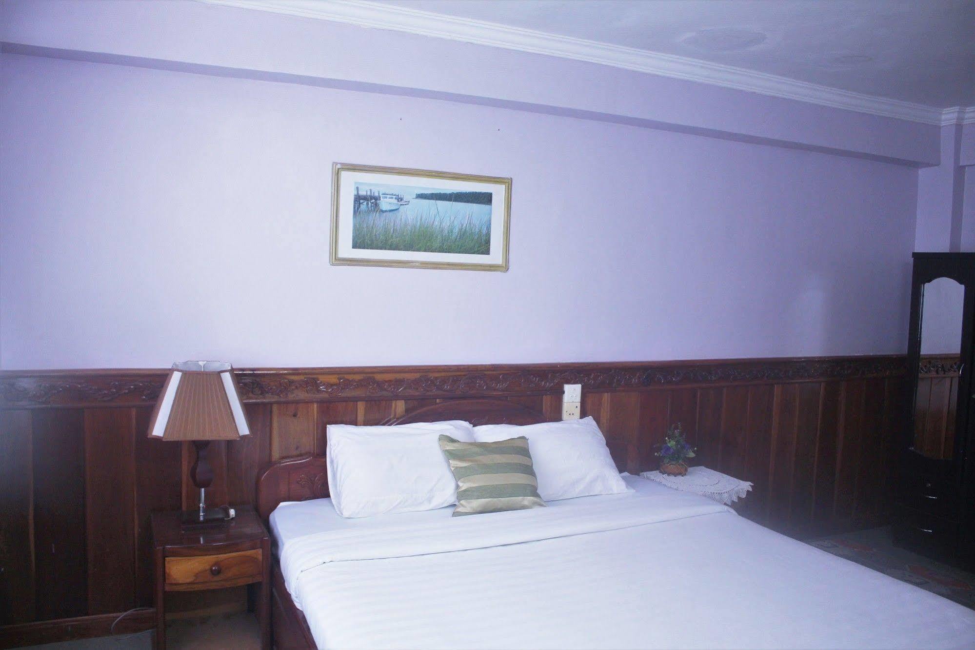 Spring Park Hotel Battambang Exterior foto